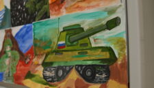 Детские рисунки с пожеланиями из Кузбасса отправят в зону СВО в преддверии 9 Мая